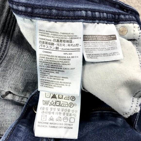 LEVIS 529 Womens Size 32 Dark Wash Mid Rise Distressed Curvy Bootcut Jeans 32x28 - Picture 8 of 16